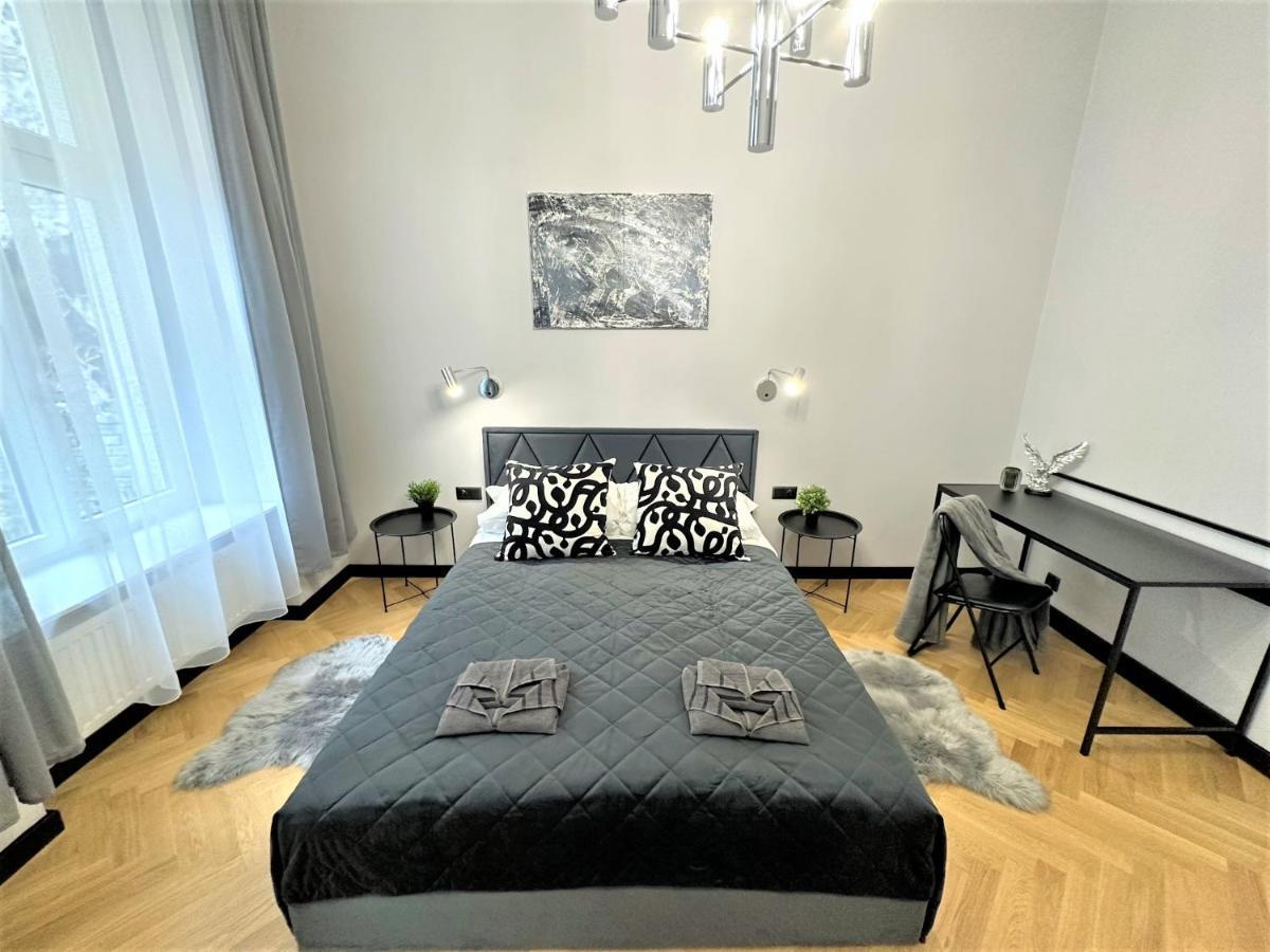 Luxury 100M2 Loft Design-Apartment At Wawel + Netflix クラクフ エクステリア 写真