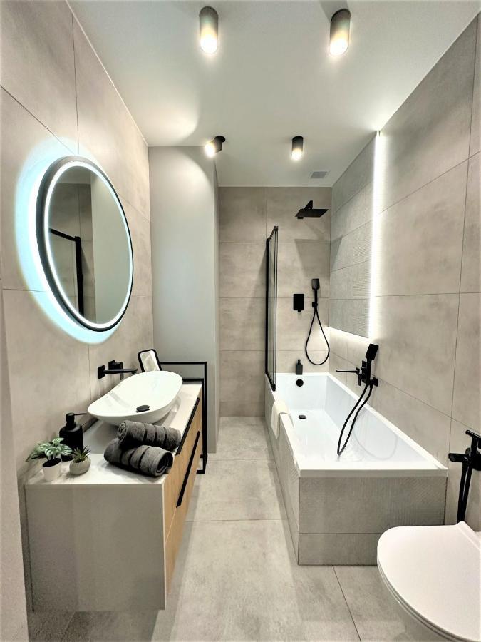 Luxury 100M2 Loft Design-Apartment At Wawel + Netflix クラクフ エクステリア 写真