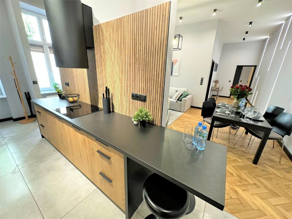 Luxury 100M2 Loft Design-Apartment At Wawel + Netflix クラクフ エクステリア 写真