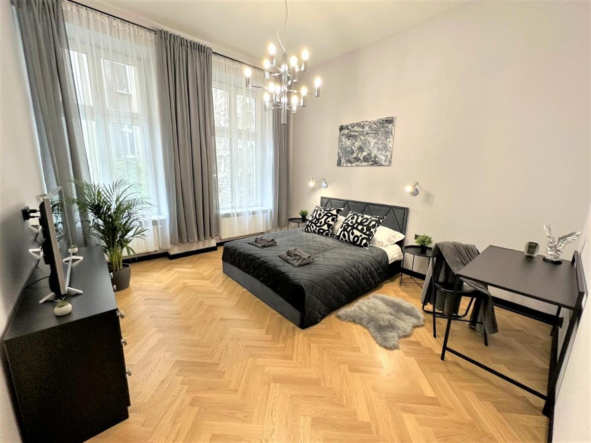 Luxury 100M2 Loft Design-Apartment At Wawel + Netflix クラクフ エクステリア 写真