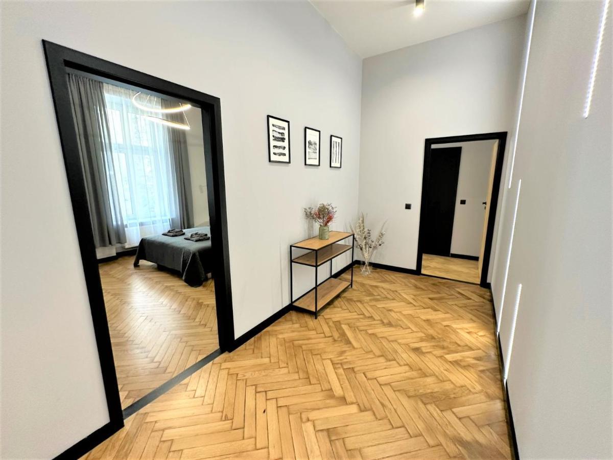 Luxury 100M2 Loft Design-Apartment At Wawel + Netflix クラクフ エクステリア 写真